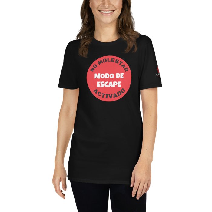 Camiseta Oscuro – Modo de Escape – Unisex - Imagen 2
